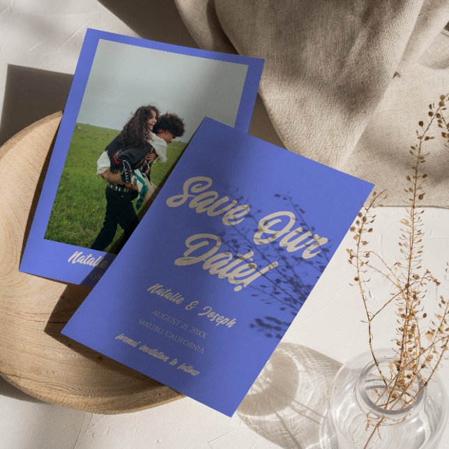 Save The Date Retro Bleu Funky Gras Moderne Unique Mariage Amusa (Créateur téléchargé)