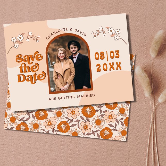 Save The Date Retro Seventies Arched Photo Boho Enregistrer la d (Créateur téléchargé)