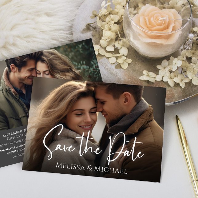 Save The Date Script de mariage avec photo pour réserver la date (Wedding save the date photo card with QR code and a two photo template. )