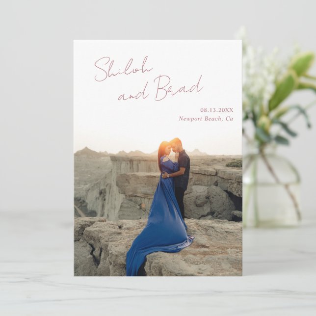 Save The Date Shiloh Rose du désert rose moderne élégant mariage (Debout devant)