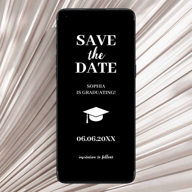 Save The Date Simple Moderne Casquette de Diplômé Noir Remise de (graduation save the date card simple minimalist black class of 2024)