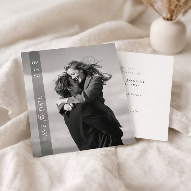Save The Date Simple Moderne Élégante Photo Date Vertical Mariag (Créateur téléchargé)