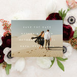 Save The Date Simple Typographie pleine photo double face 3 phot<br><div class="desc">Ce minimaliste et moderne enregistrer la date dispose d'un type simple et propre sur votre photo,  avec de la place pour plus de photos et des détails supplémentaires à ajouter au dos de la carte.</div>
