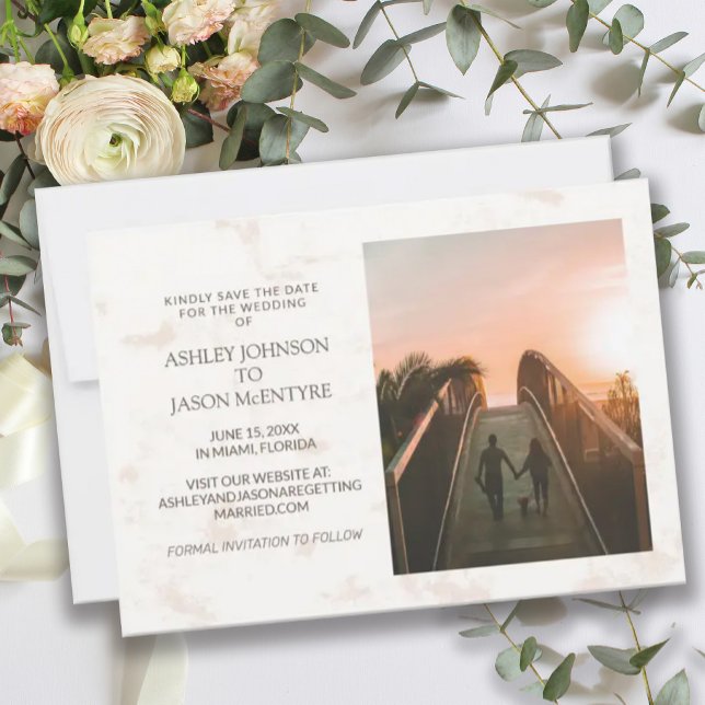 Save The Date Site Web de Photo de Mariage Crème et Tan (Créateur téléchargé)