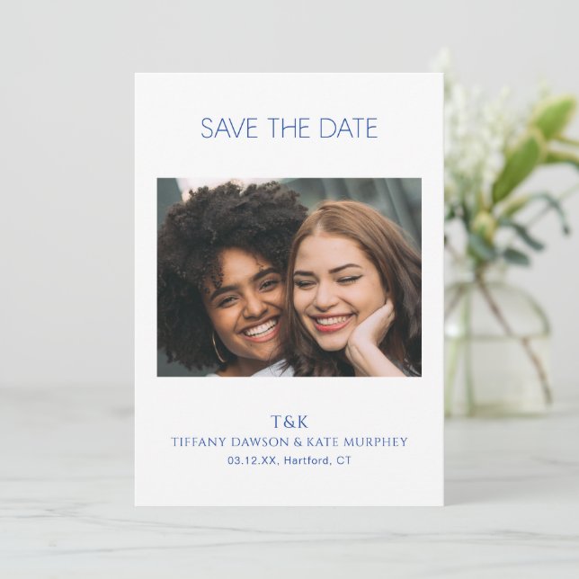 Save The Date Tiffany Cobalt Blue Bold Mariage moderne (Debout devant)