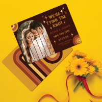 Typographie audacieuse de Retro 70's Rainbow Arch