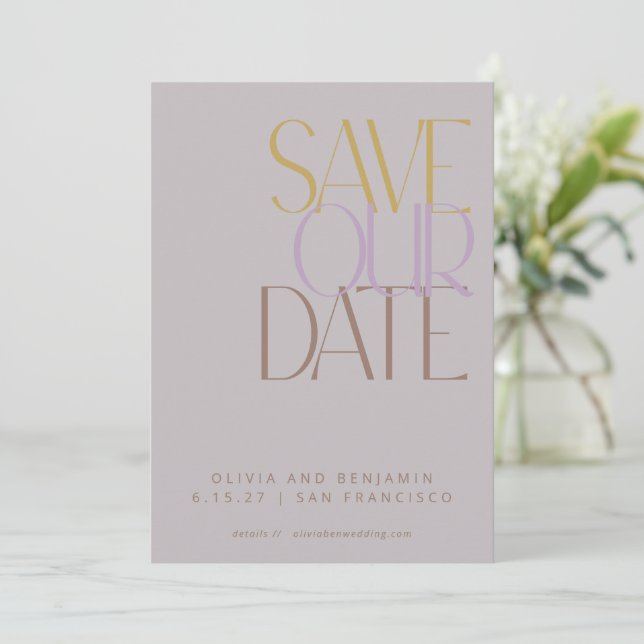 Save The Date Typographie élégante poussiéreuse lilas moderne du (Debout devant)