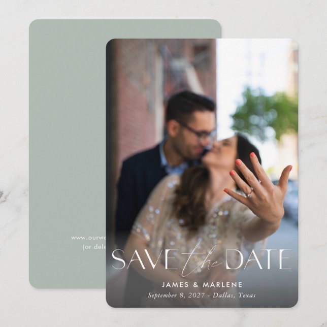 Save The Date Typographie Moderne Mariage Photo Vert Sauge (Devant / Derrière)