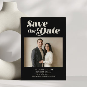Save The Date Typographie Rétro Gras Photo de Mariage Noir et Bl