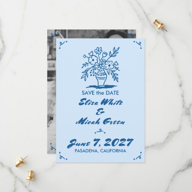Save The Date Vase Floral Rustique Fantaisiste Bleu Esquisse Pho (Devant/Arrière en situation)