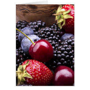 Savoureux Fruits D'Été Sur Une Table En Bois