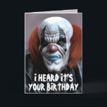SCARY CLOWN FUNNY ANNIVERSAIRE SNUGGLE Carte de vo<br><div class="desc">CARTE D'ANNIVERSAIRE SURTAILLÉE. (ÉGALEMENT DISPONIBLE EN PETITES TAILLES) MESSAGE AMUSANT À L'INTÉRIEUR.</div>