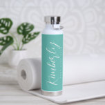 Script élégant EDITABLE COULEUR Bouteille d'eau<br><div class="desc">Visitez notre boutique à www.berryberrysweet.com pour des articles de papeterie design et moderne et des cadeaux personnalisés.</div>