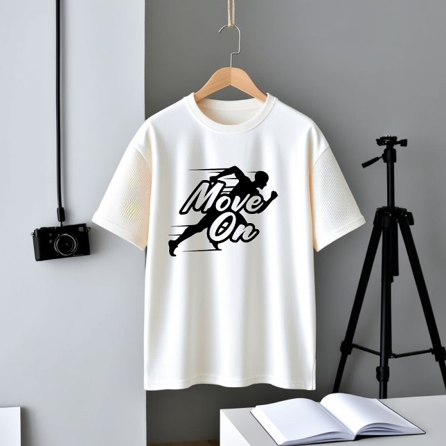 Se Déplacer Sur Le T-Shirt Motivationnel (Créateur téléchargé)
