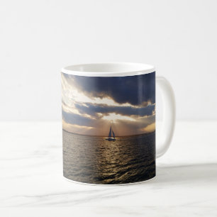 Se diriger pour la maison sur la tasse de rivière