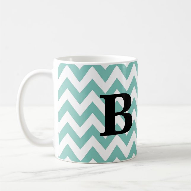 Seafoam et tasse noire de monogramme de Chevron (Gauche)