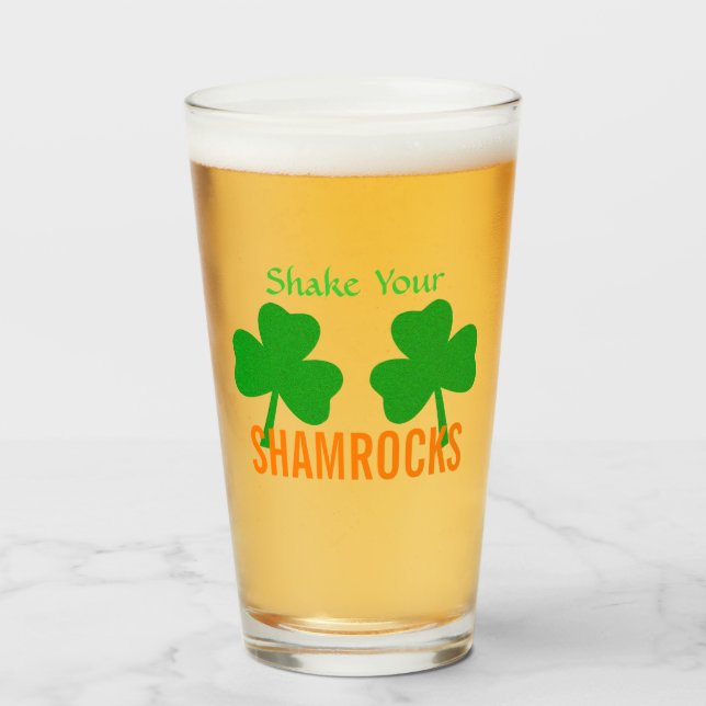 Secouez votre verre de fête Shamrock (Devant (rempli))