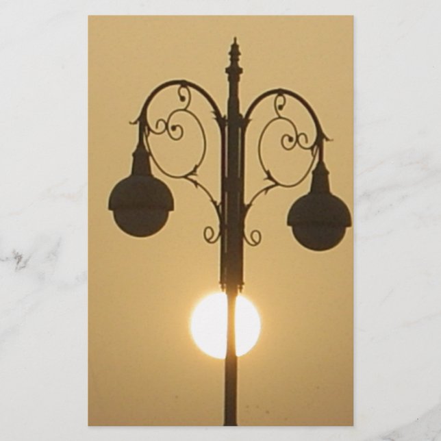 Serene Victorian Vintage Street Lampe Sunset Sky (Devant)