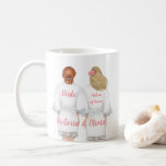 Serez-vous mon maître d'honneur Mug<br><div class="desc">Joli "Serez-vous mon Matron d'honneur" café ou tasse de thé. Présente le dos d'une mariée et sa demoiselle d'honneur en peignoirs blancs style kimono. Un excellent moyen d'être comme votre ami à la fête de mariage. Le libellé peut être modifié. Autres versions disponibles</div>