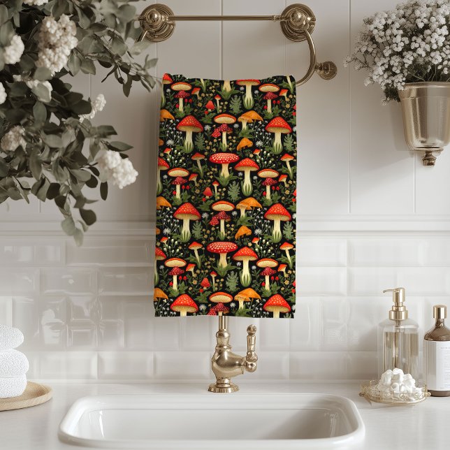 Serviette champignon milieu du siècle, ambiance fo (Mid-Century Mushroom Towel Rustic Forest Feel)