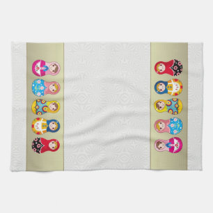 Serviette colorée de poupée de Matrioshka de Rus