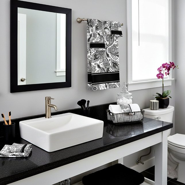 Serviette de bain à motifs cachemire noir et blanc (Créateur téléchargé)