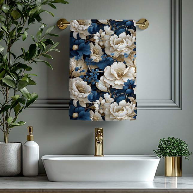 Serviette de bain chic moderne aux fleurs bleues e (Elegant blue white flowers chic modern bath towel design

)