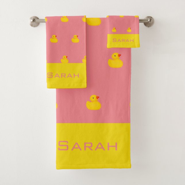 Serviette de bain en caoutchouc pour bébé et tout- (En situation)