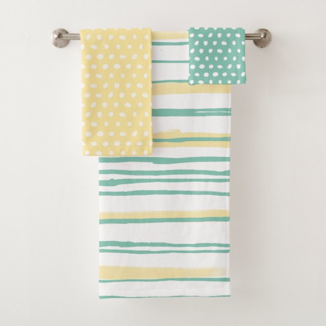 Serviette de bain Motif jaune et Turquoise (En situation)