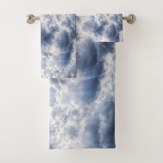 Serviette de bain nuageuse (En situation)