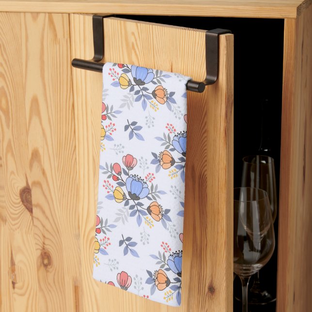 Serviette de cuisine avec des fleurs dessinées à l (Pliage en tiers)