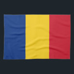 Serviette de cuisine avec Drapeau de Roumanie<br><div class="desc">Célébrez le patrimoine roumain dans votre cuisine avec cette serviette élégante avec le drapeau de la Roumanie! Réalisée avec une attention minutieuse aux détails, cette serviette de cuisine est plus qu'un simple article pratique ; c'est un hommage à la fierté et à l'identité culturelle roumaines. Le dessin est fier d'afficher...</div>