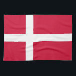 Serviette de cuisine avec Drapeau du Danemark<br><div class="desc">Ajoutez une touche de fierté danoise à votre cuisine avec notre serviette de cuisine exclusive avec le drapeau du Danemark! Réalisée avec une attention minutieuse aux détails, cette serviette de cuisine est plus qu’un simple élément fonctionnel, c’est une célébration du patrimoine et de la fierté culturelle du Danemark. Le design...</div>