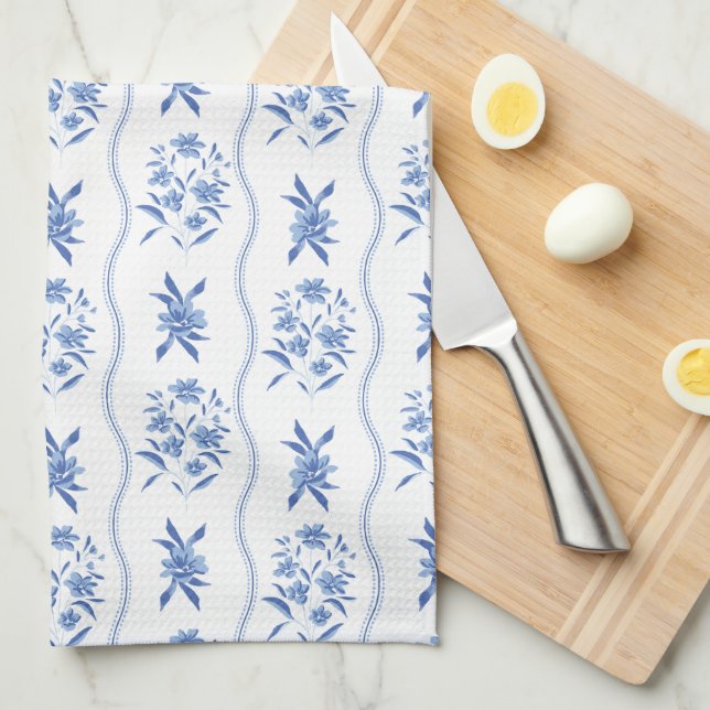 Serviette de cuisine florale bleue et blanche élég (Quart Plié)