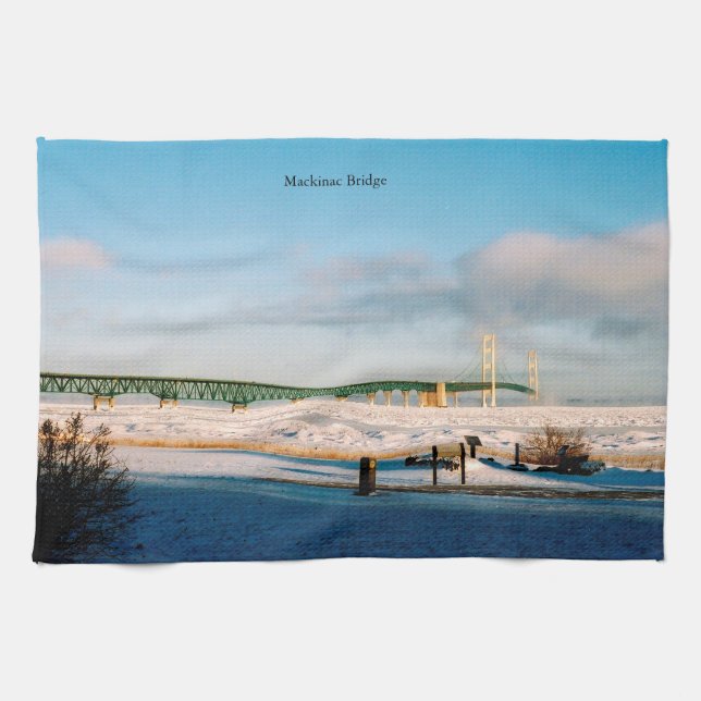 Serviette de cuisine hivernale du pont Mackinac (Horizontal)