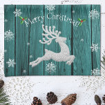 Serviette de cuisine turquoise Rustique Reindeer<br><div class="desc">Ajoutez une touche de vacances à votre cuisine avec cette serviette de cuisine Turquoise Rustique Reindeer de Noël. Les serviettes sont aménagées avec un arrière - plan en bois rustique turquoise et un renne de Noël orné de chutes de neige. Autres cadeaux et objets de vacances disponibles avec ce design...</div>