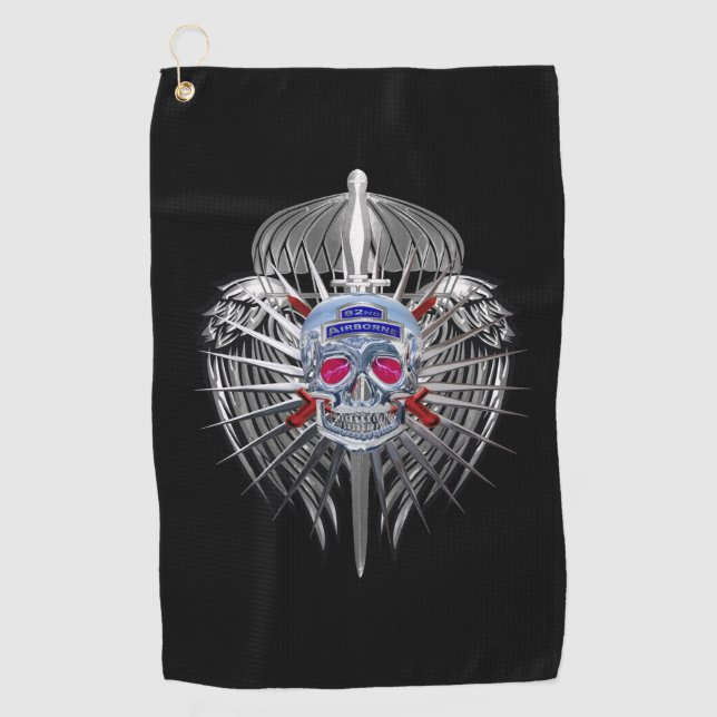 Serviette De Golf 82e ailes métalliques d'étourdissements d'un crâne (Devant)