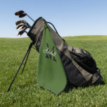 Serviette De Golf Cadeau personnalisé personnalisé monogramme vert s<br><div class="desc">Un cadeau personnalisé monogramme vert serviette de golf. Cadeaux de golf monogrammés pour hommes et femmes. Modèle de typographie de script élégant pour le nom et la lettre initiale. Idées cadeaux d'anniversaire de luxe pour golfeur professionnel ou amateur, mari, père, père, ami, collègue, patron, collègue, coach, instructeur, formateur, enseignant, grand-père,...</div>