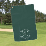 Serviette De Golf Emerald Green White Golf Clubs Nom personnalisé<br><div class="desc">Personnalisez le nom pour créer un cadeau de golf classique et élégant. Idéal pour les individuels,  les clubs de golf et comme cadeau d'entreprise. Conçu par Thisisnotme©</div>