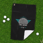 Serviette De Golf Logo de balle de golf personnalisé<br><div class="desc">Parfait pour les papas,  les retraités ou tous ceux qui aiment le golf,  cette serviette de golf personnalisée en noir riche aux accents turquoise dispose d'un logo de balle de golf qui peut être customisé avec son nom.</div>