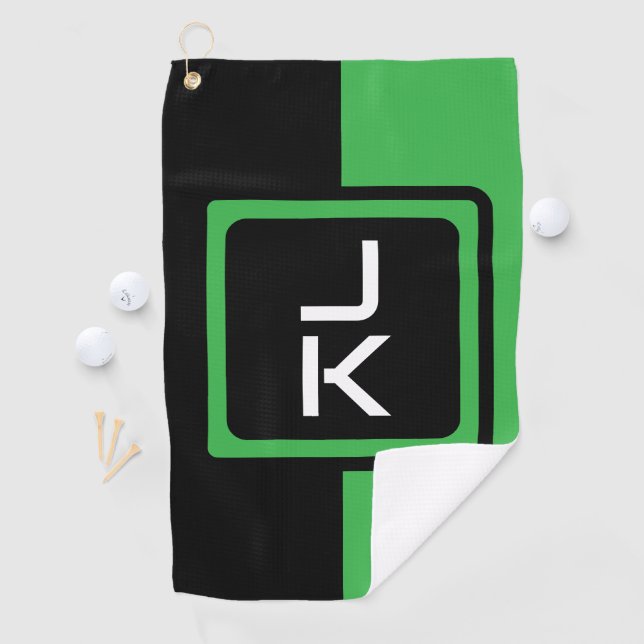 Serviette de golf Monogramme noir vert personnalis (En situation)