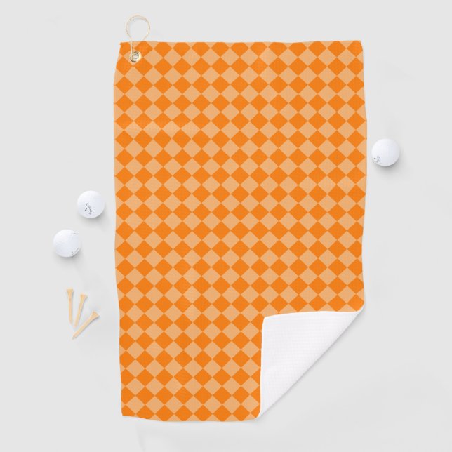 Serviette De Golf Motif de diamants orange combiné par STaylor (En situation)