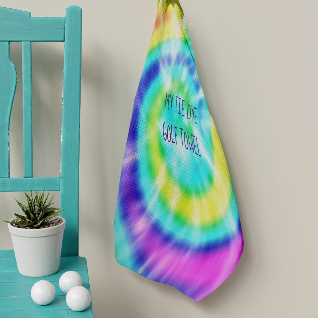Serviette De Golf Tie Dye Rainbow Hippie les années 70 psychédélique (Travel to another dimension where you get a hole in one in every single shot. Just add your name)