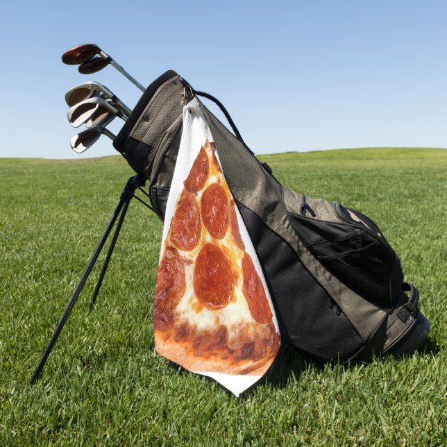 Serviette De Golf Tranche de pizza pepperoni classique de SlipperyJo (Vert)
