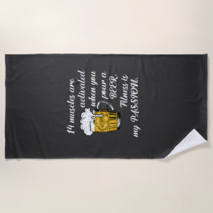 Serviette De Plage 14 Muscles activés lorsque vous versez une bière.
