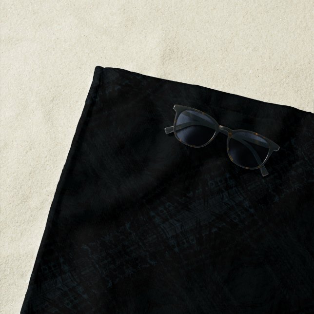 Serviette De Plage Acceptation | Texture foncée Shibori (En situation)