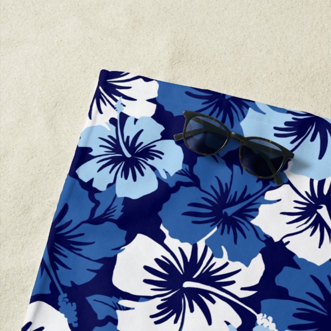Serviette De Plage Aloha floral hawaïen épopé Hibiscus - Marine (En situation)