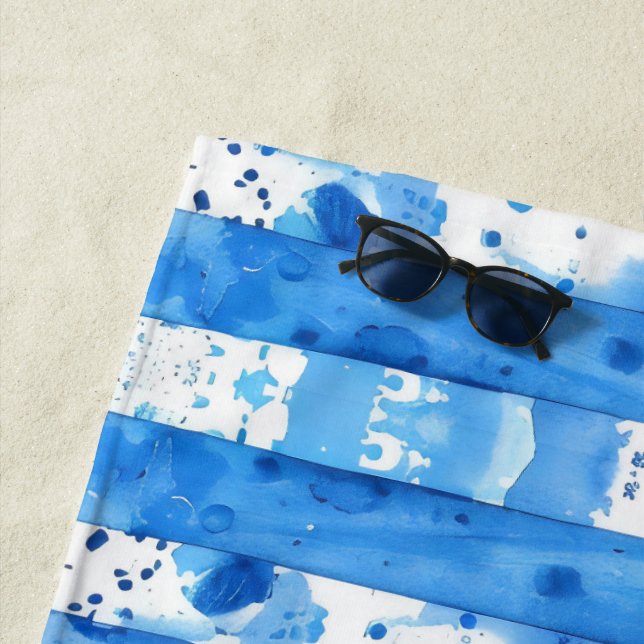 Serviette De Plage Aquarelle Décor de plage bleu et blanc rayé (En situation)
