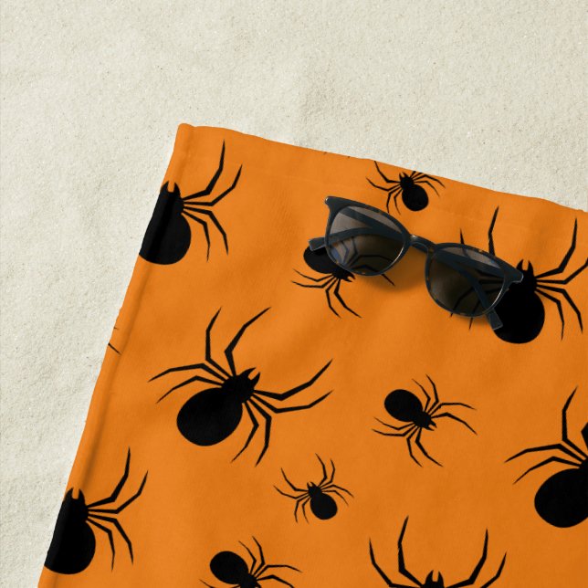 Serviette De Plage Araignées Halloween motif noir et orange (En situation)