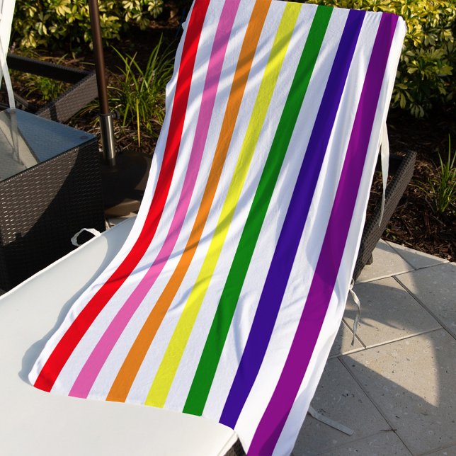 Serviette De Plage Arc-en-ciel vif et rayures verticales blanches (Créateur téléchargé)